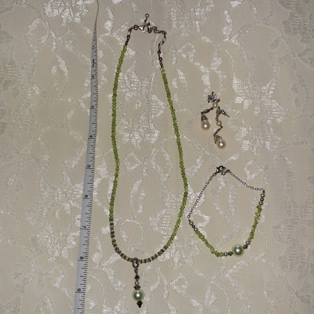 Custom Lime Green and Pearl Jewelry Set